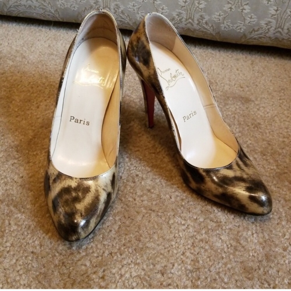 Louboutin Leopard Dorissima size 39 100mm heels